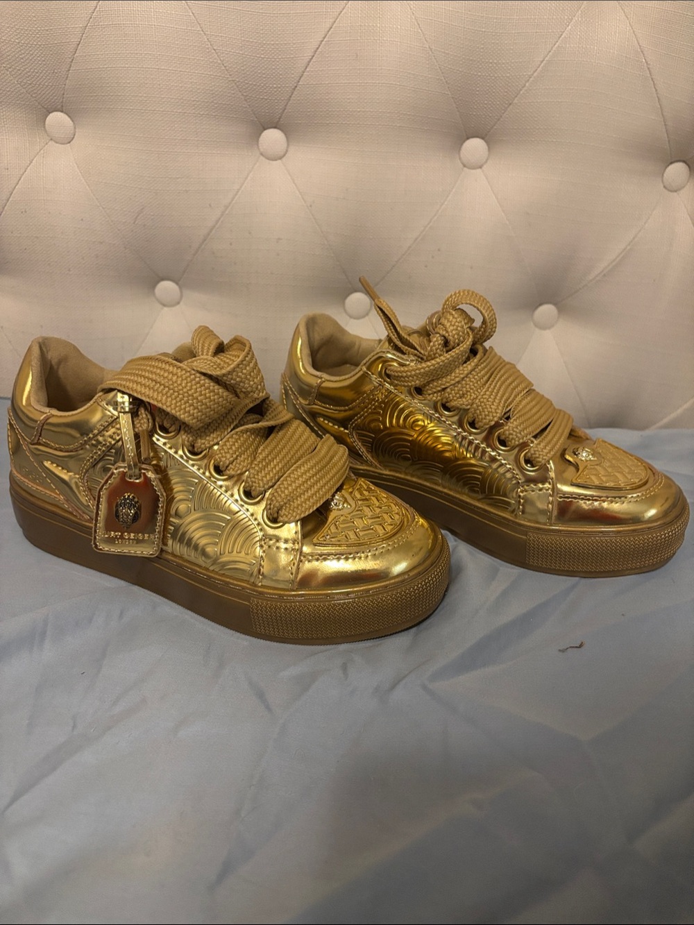Kurt Geiger Metallic Gold Sneaker with Branded Insole - Picture 1 of 2